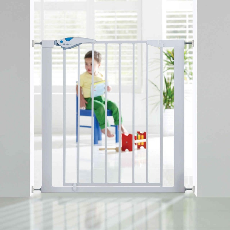 Lindam Easy Fit Plus Deluxe Gate